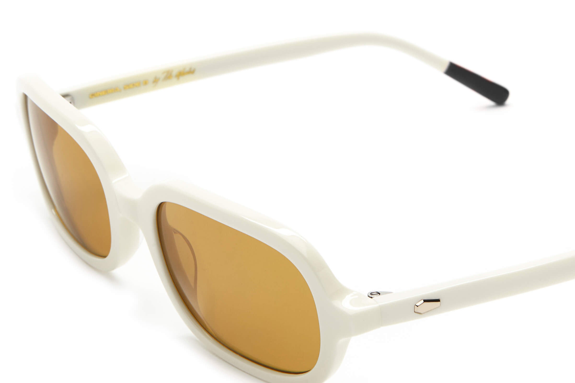 Crap Eyewear Cinema by the Marías sunglasses - detail view