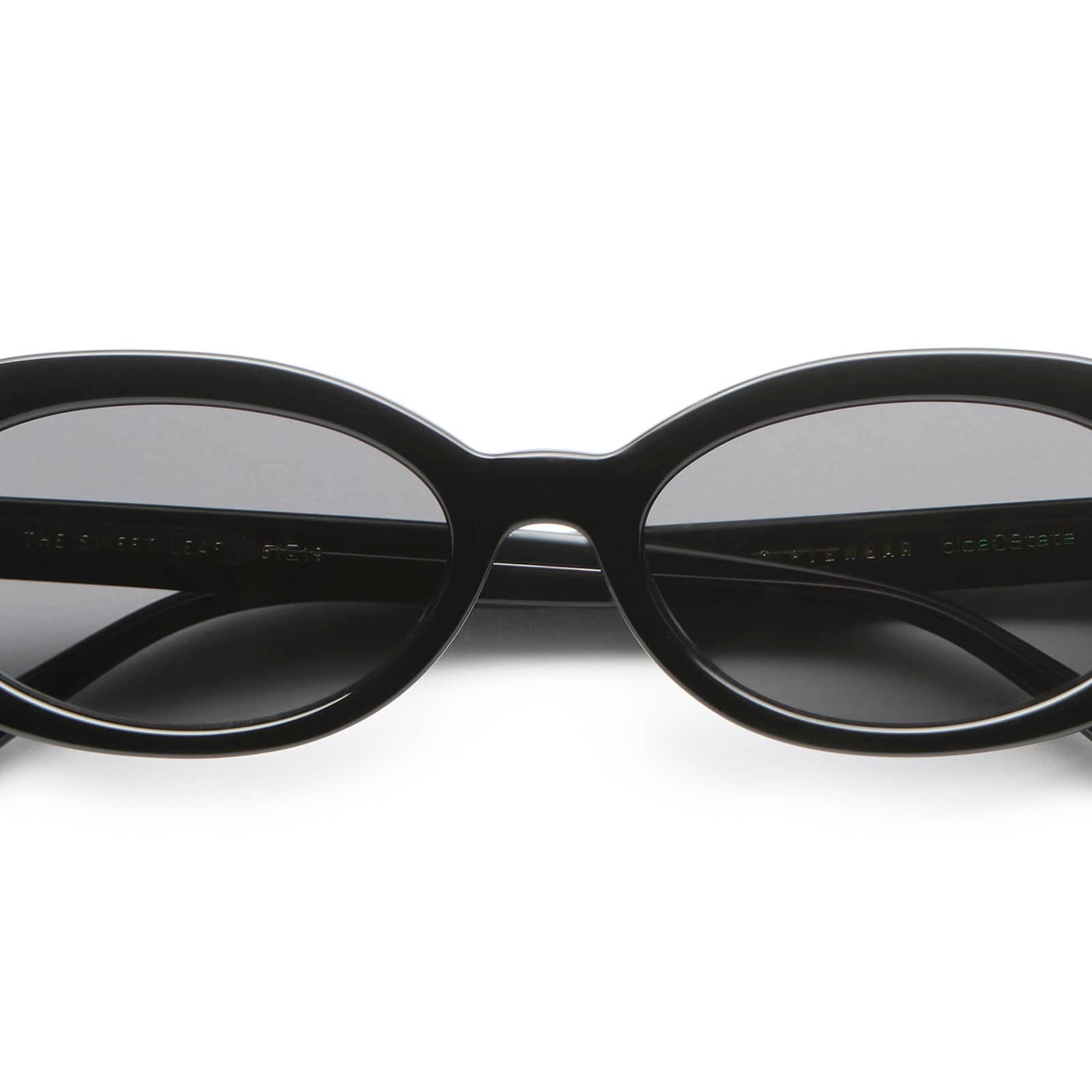 Crap Eyewear The Sweet Leaf sunglasses - front angle view