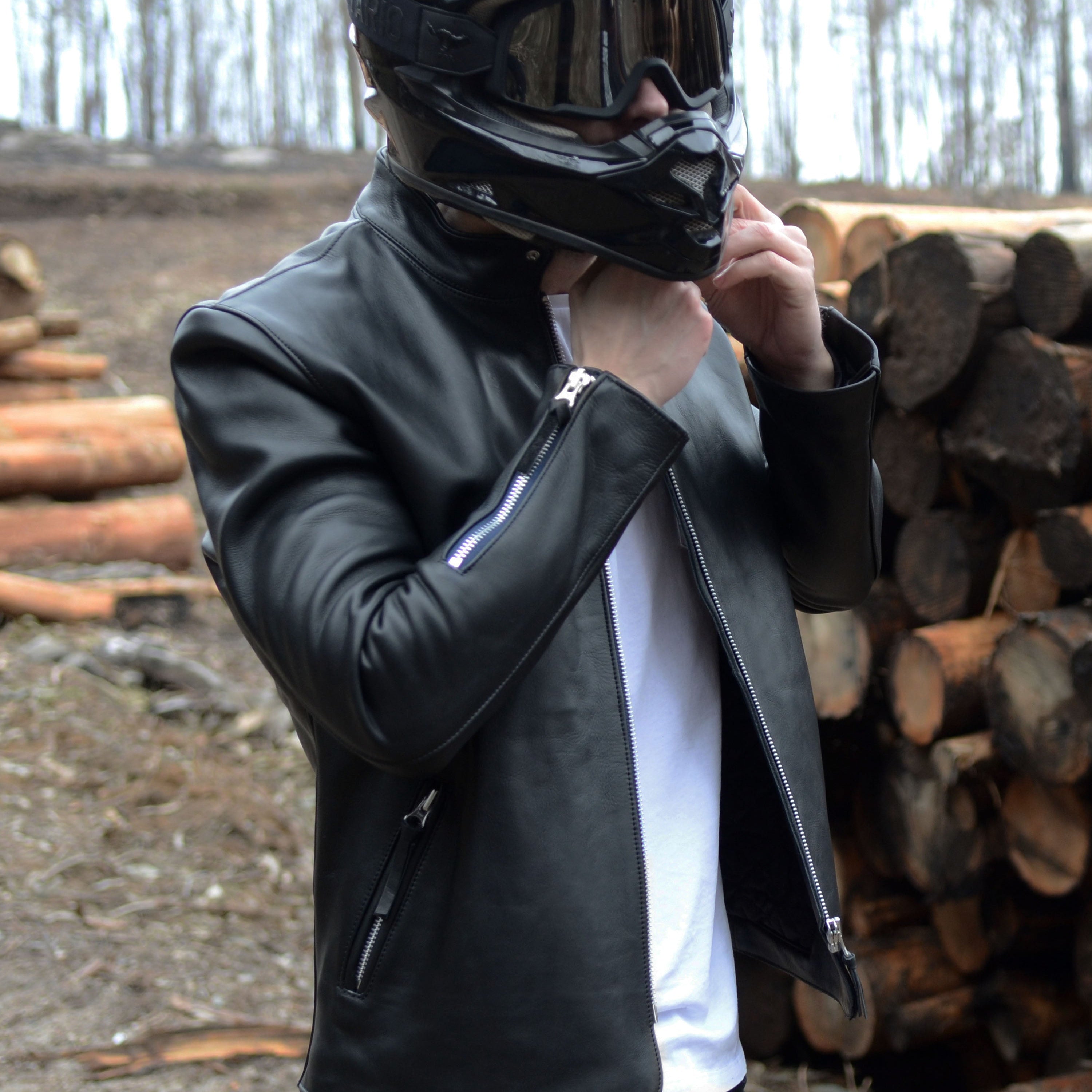 El Solitario The Black Moto Sweatshirt - product photo