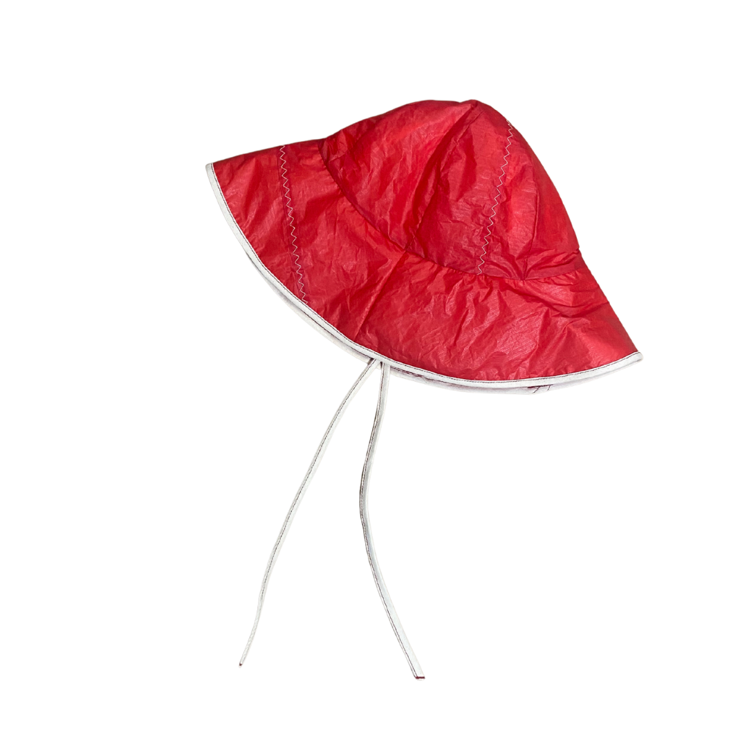 Gato Heroi FLIGHT Bucket Hat in Red