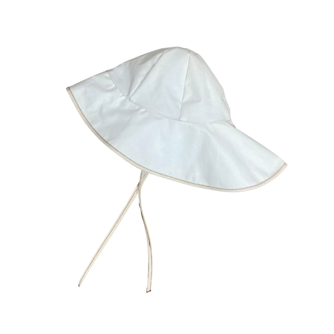 Gato Heroi FLIGHT Catfish Hat in White Red