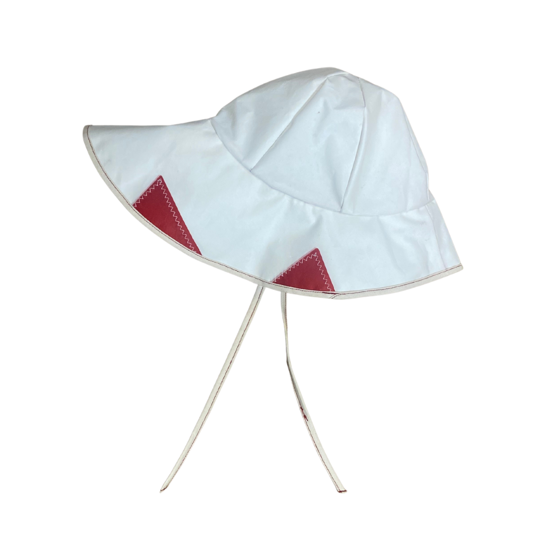Gato Heroi FLIGHT Catfish Hat in White Red